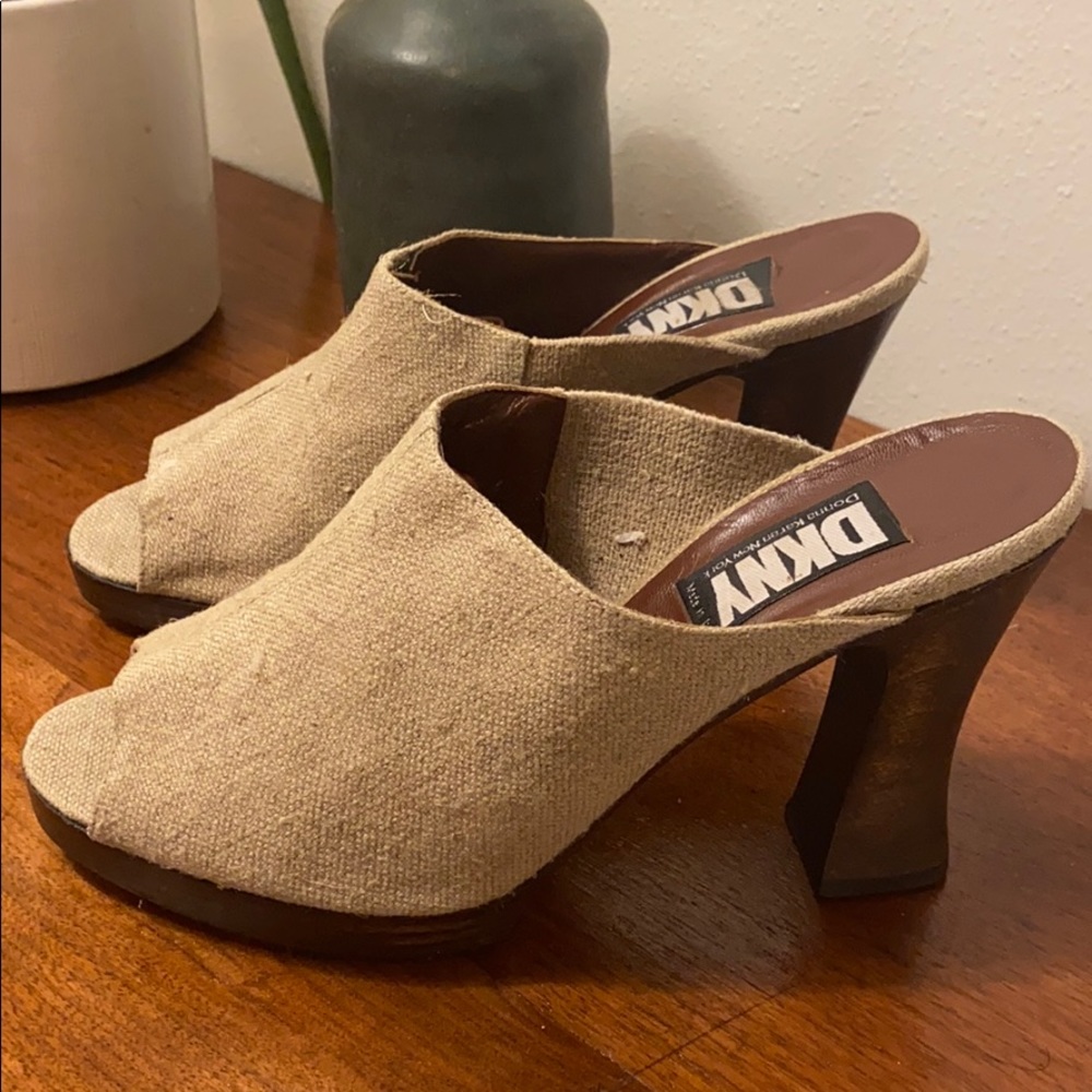 Vintage Linen DKNY Peep Toe Mules